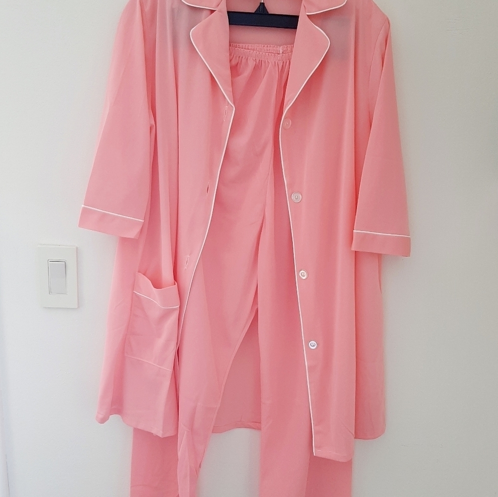 RADCLIFFE PAJAMA SET - Picture 7 of 12